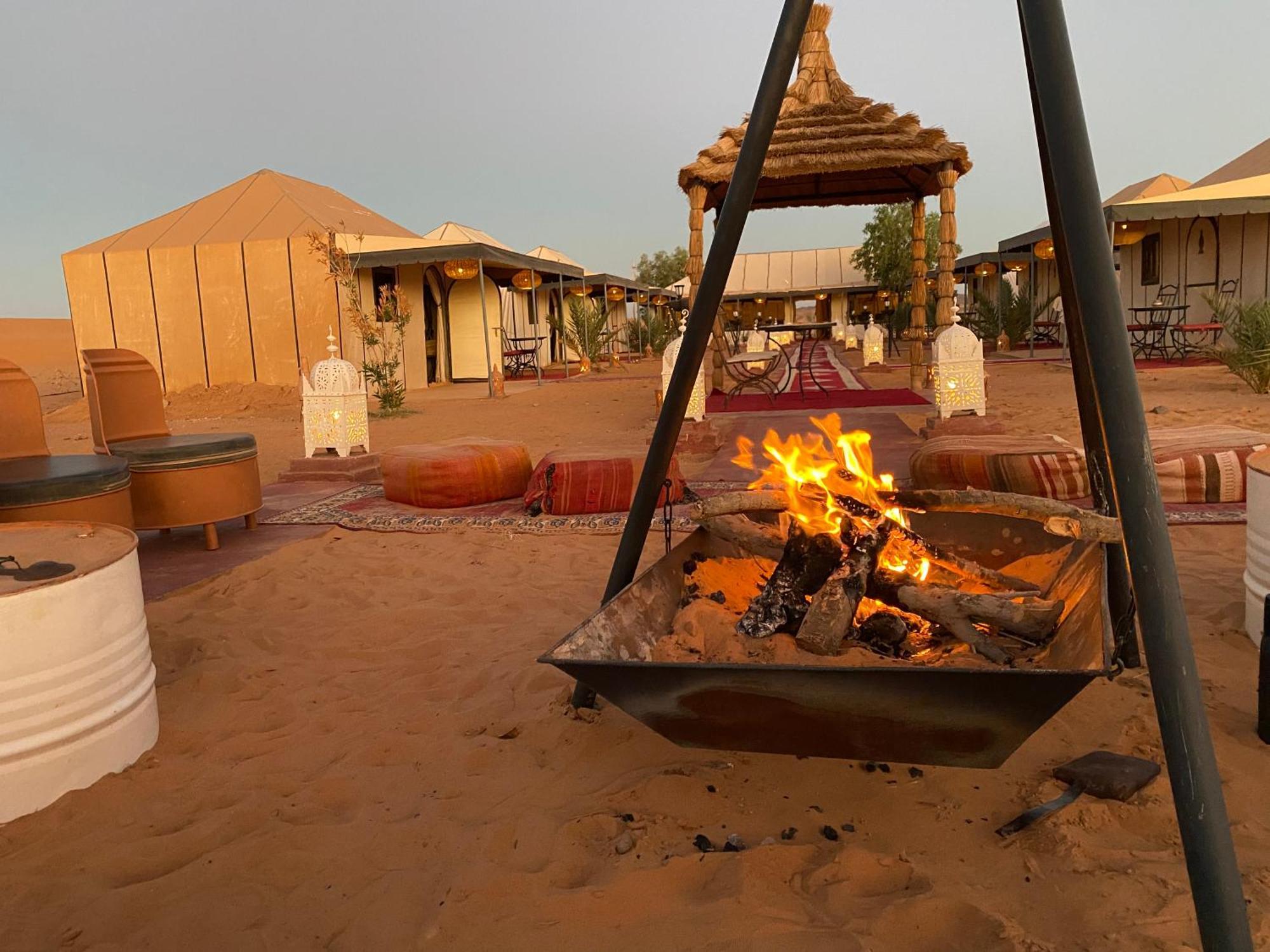 Merzouga Moonlight Desert Camp Luaran gambar